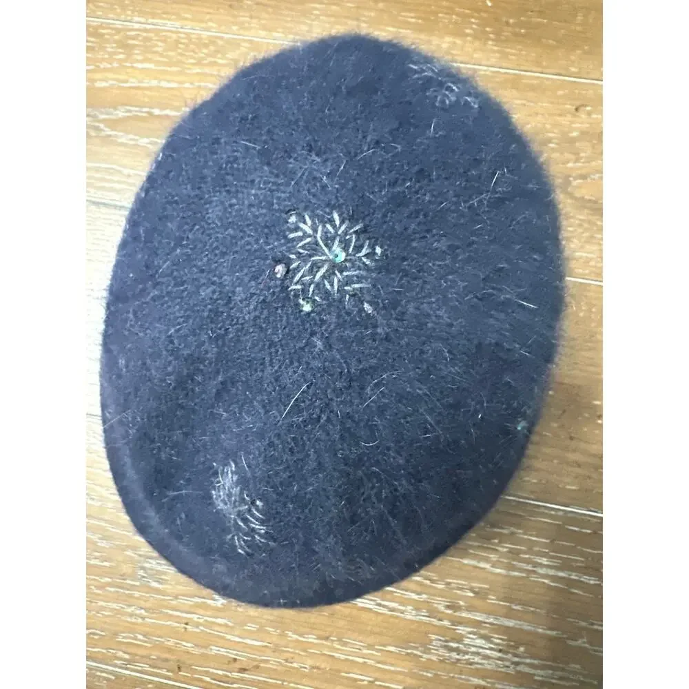 LOT x 2 Winter Hats Magenta Jeweled Bow Beret Cap & Navy Bucket Snowflake